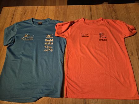 2x Sport-T-Shirt, Größe S