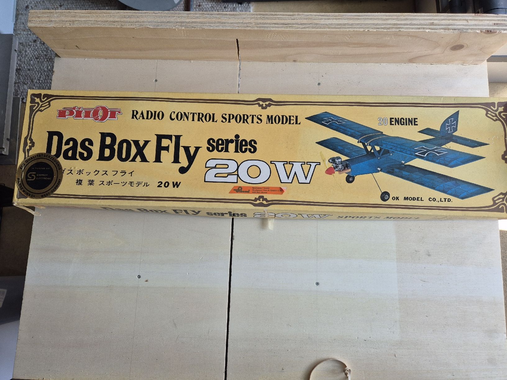 Modellbausätze & Standmodelle: Box Fly Doppeldecker – Neu (gemäss Beschreibung) aus Wattenwil von hps_z6w9