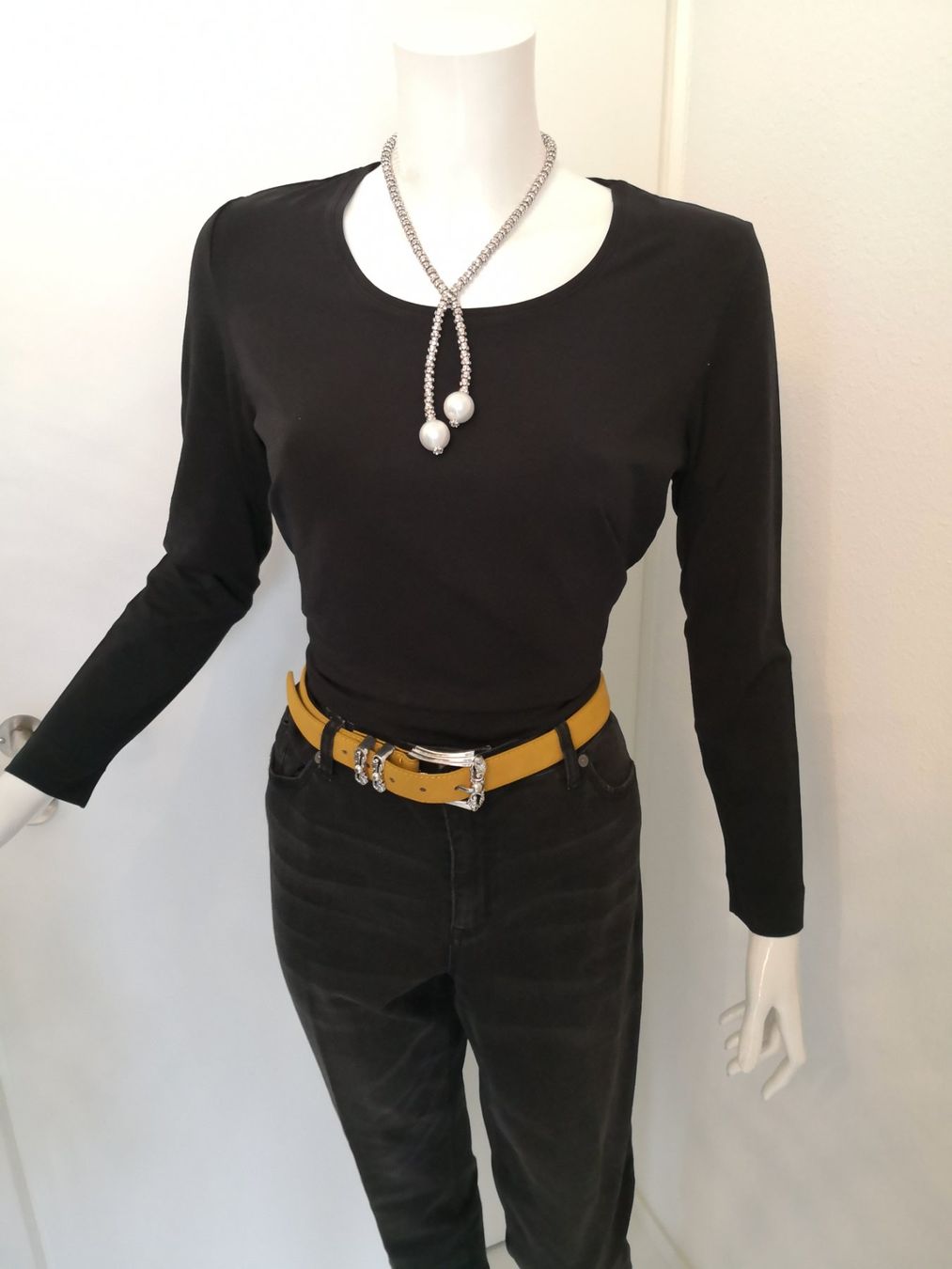 Mango Jeans: 🤩MANGO VIOLETA JEANS SCHWARZ – Neuf (Voir description) à Olten par Naja-Twins-Twins 8