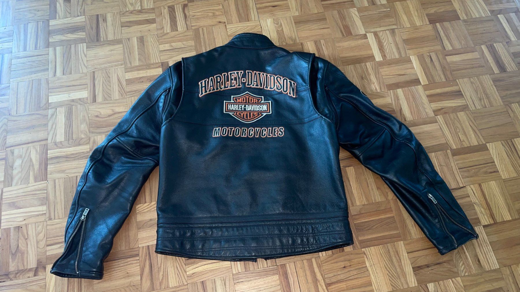 Harley-Davidson Jacken: Harley-Davidson Lederjacke Herren Grösse L – Gebraucht aus Borgonovo von kibinsky 1