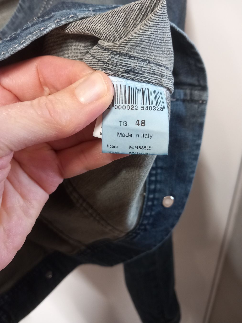 Cappellini Jacken: Cappellini Stretch Jeansjacke IT 48 (ca 40) – Gebraucht aus Gwatt (Thun) von umwelt-brocki 3