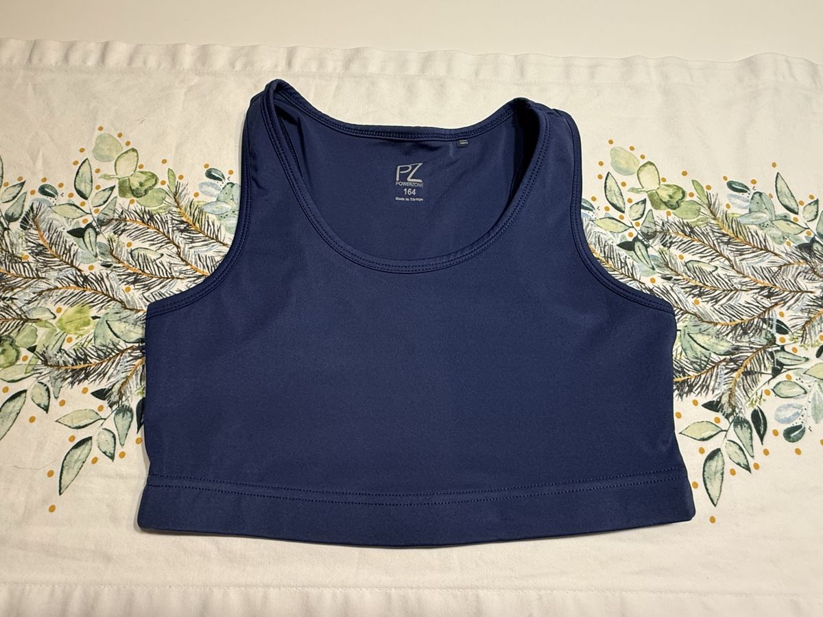 Blouses, T-shirts & Tops: Sport Top gr 164 – D'occasion à Zürich par Denise-8050