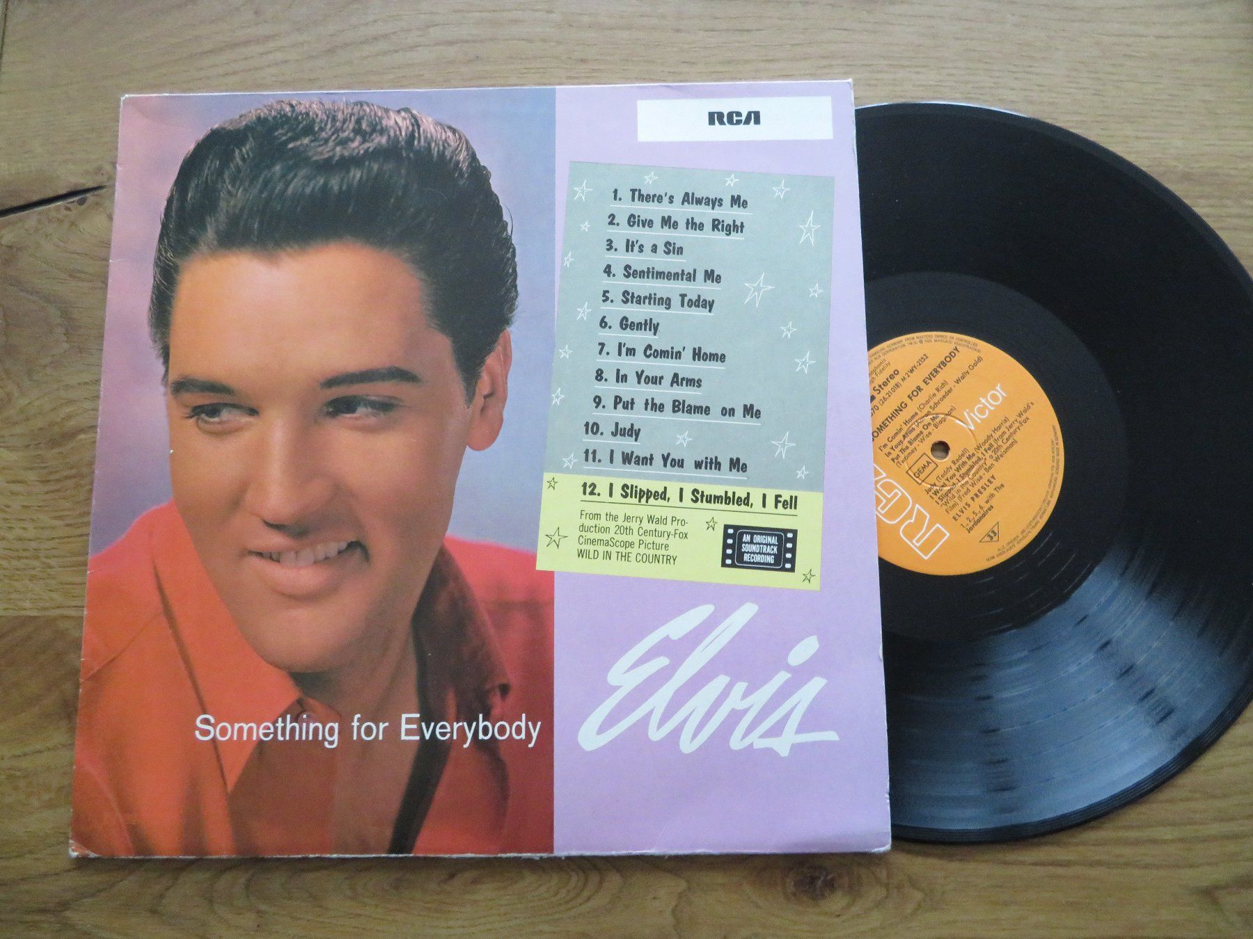 Dischi in vinile: ELVIS PRESLEY SOMETHING FOR EVERYBODY – Nuovo (secondo la descrizione) da Zürich venduto da max_cp5f