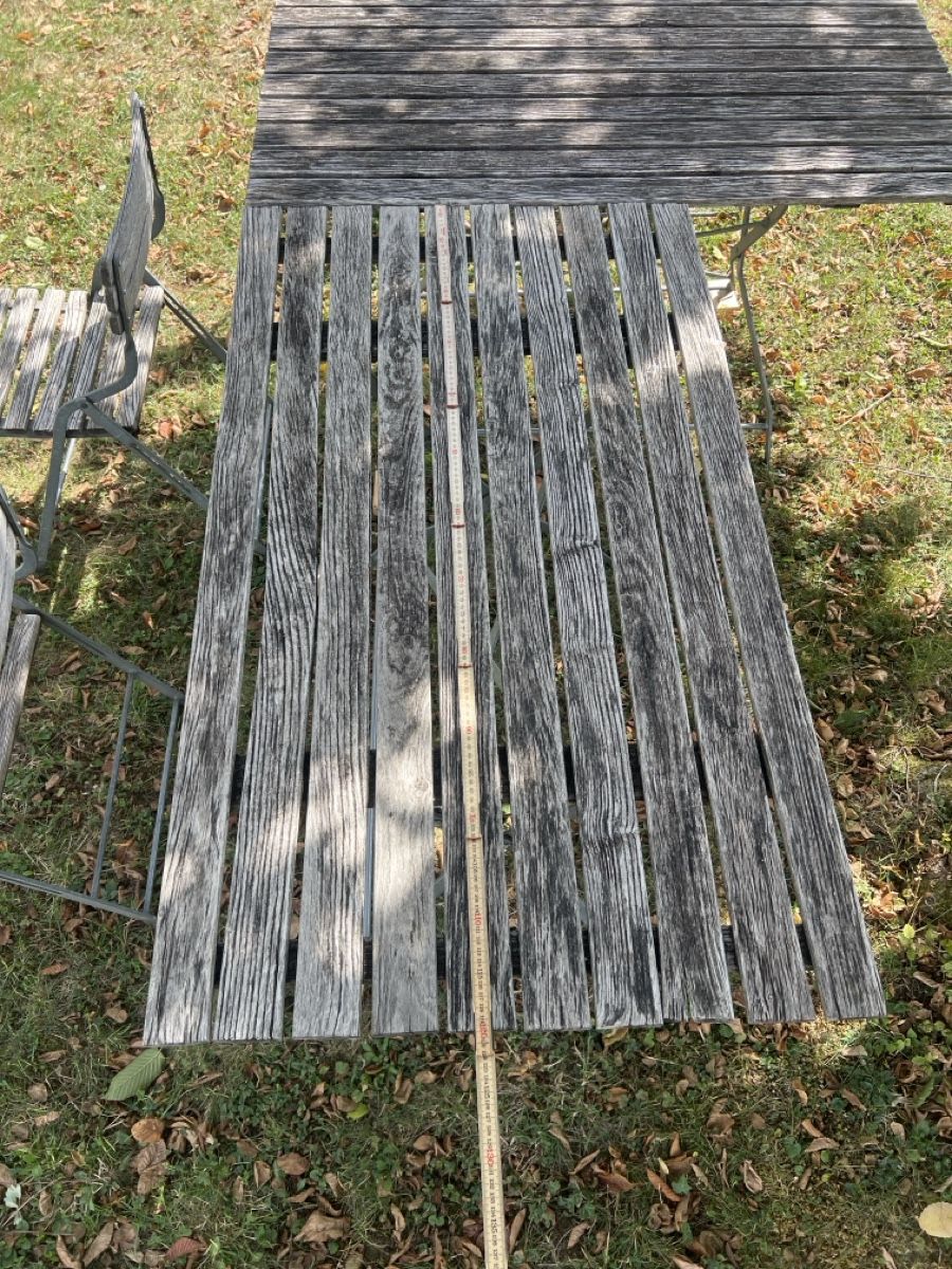 Set di tavolo e panche: Garten Tische mit Stühlen – Usato da Zürich venduto da Pan-Europ