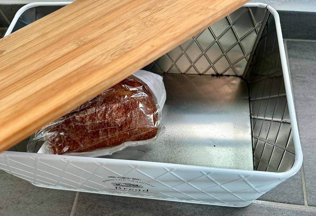 Contenitori & Simili: Brotkasten mit Bambusdeckel – Usato da Zürich venduto da chi_mf67 1