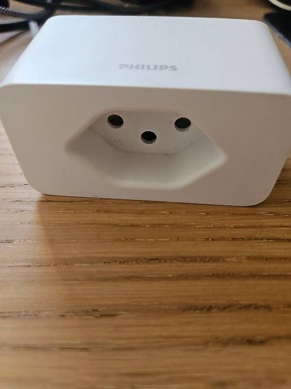 Stecker: Philips Hue Smart Plug Zigbee+BT – Gebraucht aus Birsfelden von scaw 2