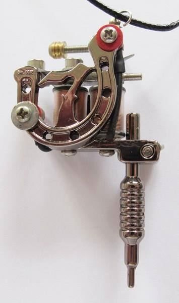 Altri gioielli: Anhänger mit Kette Tattoo Machine T5 – Nuovo (secondo la descrizione) da Schwanden GL venduto da UHRKNALL 1