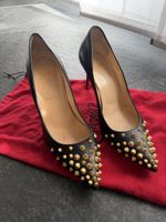 Christian Louboutin Pumps schwarz Nieten Grösse 37.5
