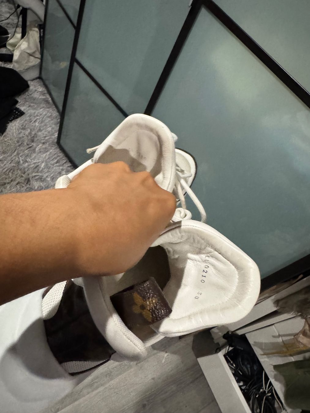Louis Vuitton Scarpe da uomo: LOUIS VUITTON BASKET – Usato da Les Geneveys-sur-Coffrane venduto da LVMM 2