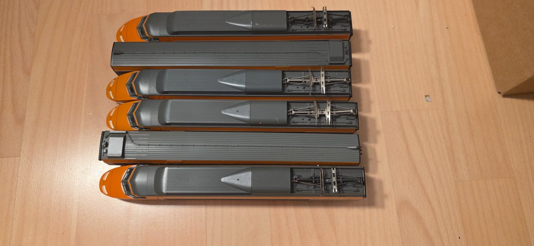 Lima Modelleisenbahnen: Lima TGV ersazteile HO/DC – Gebraucht aus Hochfelden von Danizh0 1