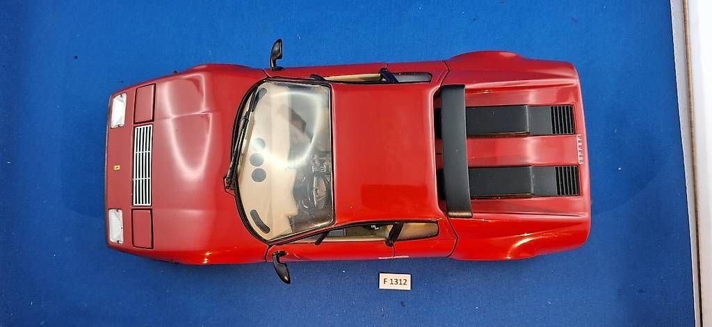 Kyosho Modellini d'auto: Vitrinen Ferrari Modell Auto 1:18 Kyosho – Usato da Birsfelden venduto da Mg65 4