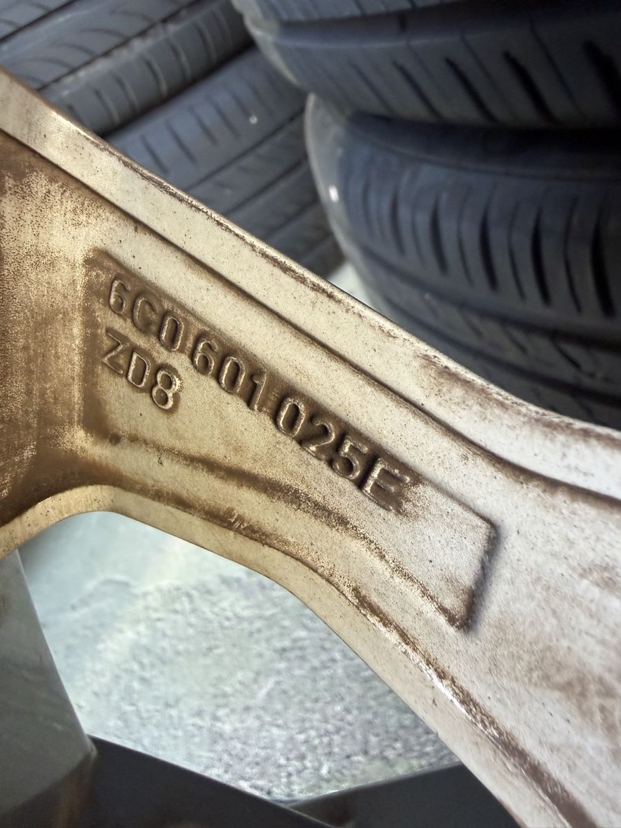 Volkswagen Pneumatici & Ruote complete: Original VW Polo 17 Zoll – Usato da Mollis venduto da BSL10 7