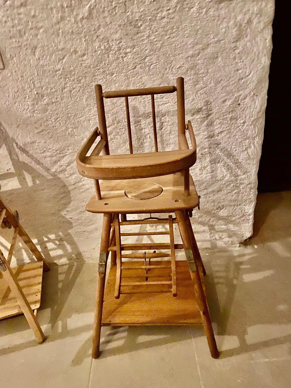 Seggioloni: Hochstuhl aus Holz – Usato da Fribourg venduto da geraldine132