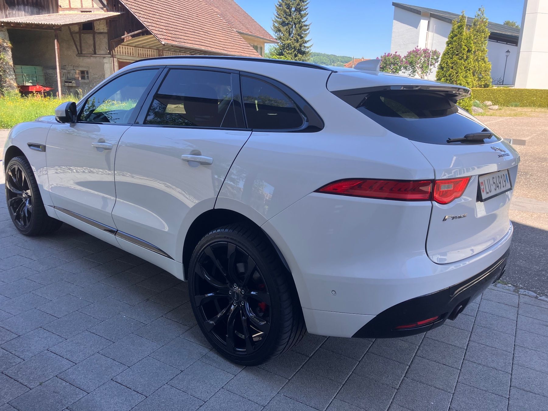 Jaguar Automobili: Jaguar f Pace S First Edition – Usato da Buchs LU venduto da Rnp 4