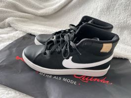 Nike Schuhe gr 40