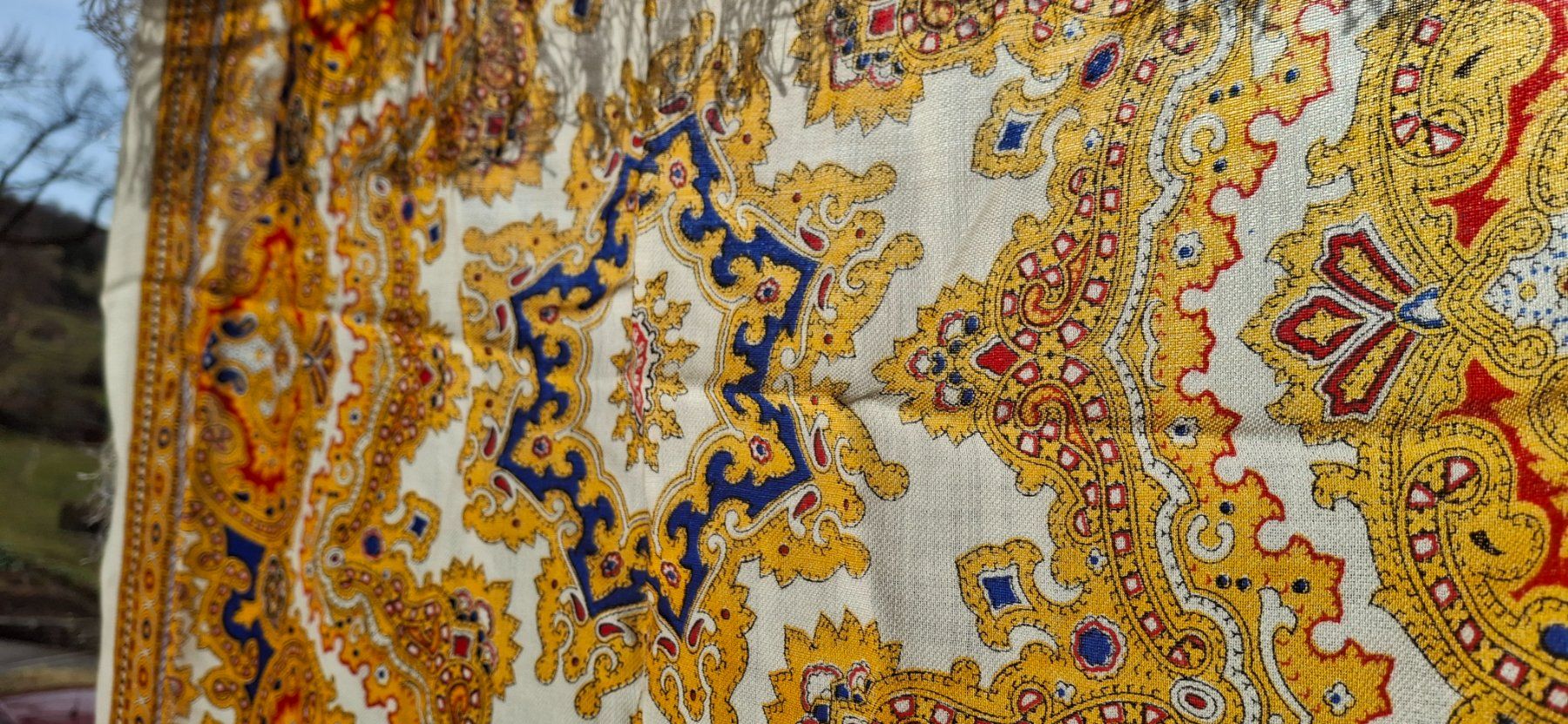 Foulard & Sciarpe: Schönes Foulard mit Fransen – Usato da Brienz BE venduto da mondchatz1 1