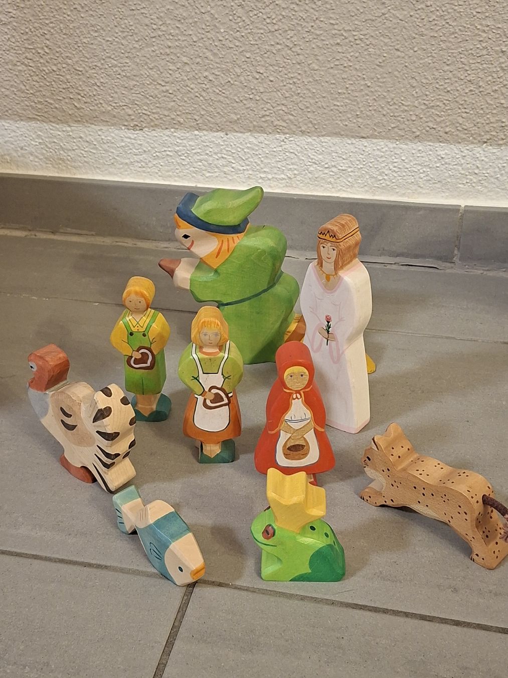 Spielzeuge: Holztiger Figuren  – Gebraucht aus Elsau von Nadol