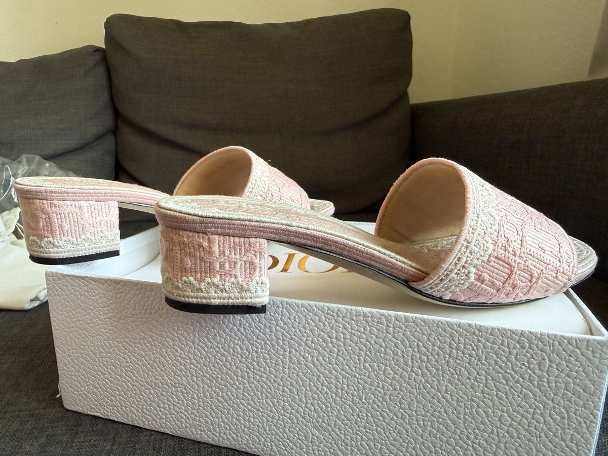 Scarpe da donna: Dioramour Dentelle Heeled Slide – Usato da Luzern venduto da sas_r89l 4