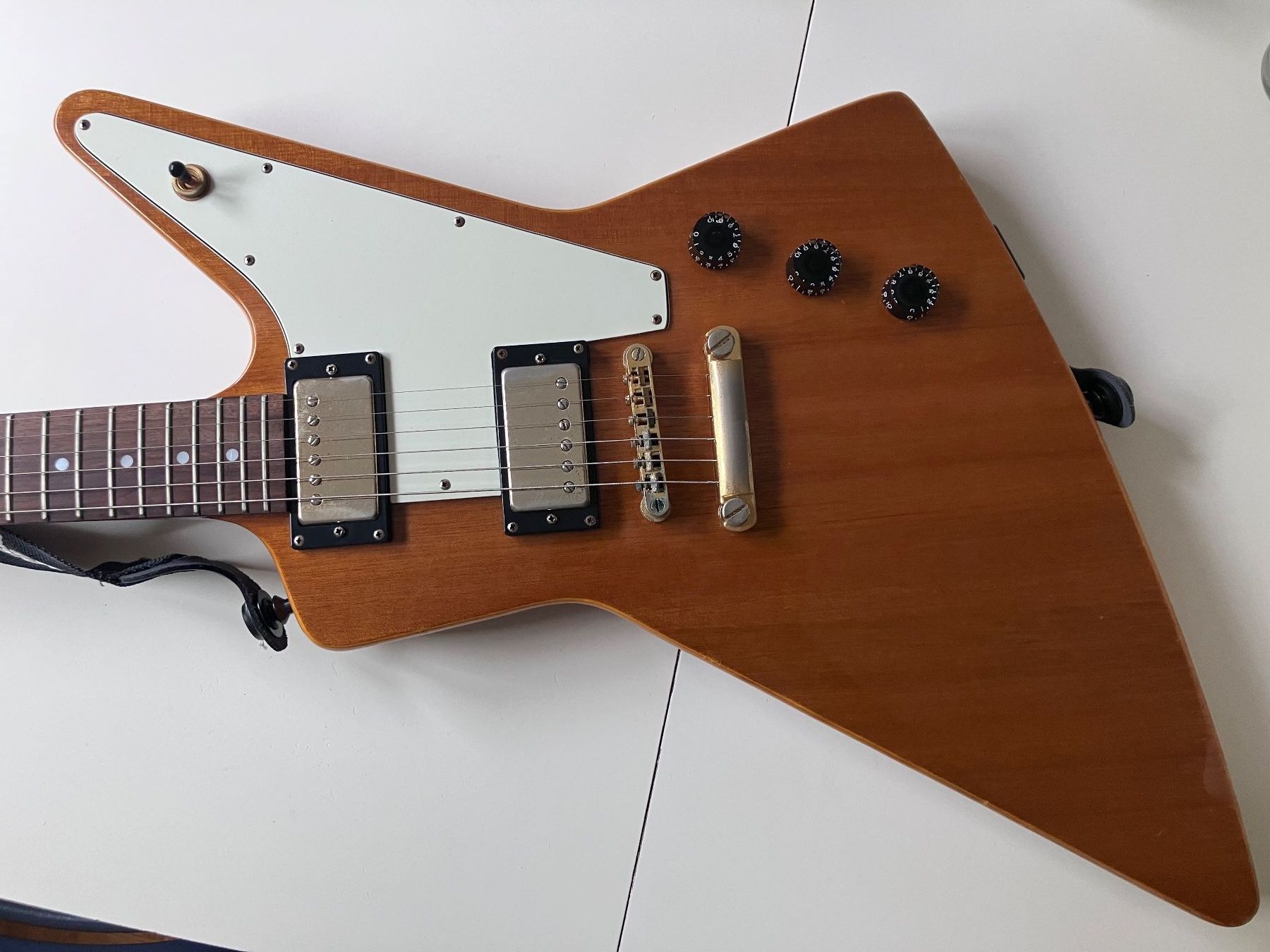 Epiphone Musikinstrumente: Epiphone '58 Explorer (Korea) inkl. Koffer & Security Locks – Gebraucht aus Luzern von Madvibe 1