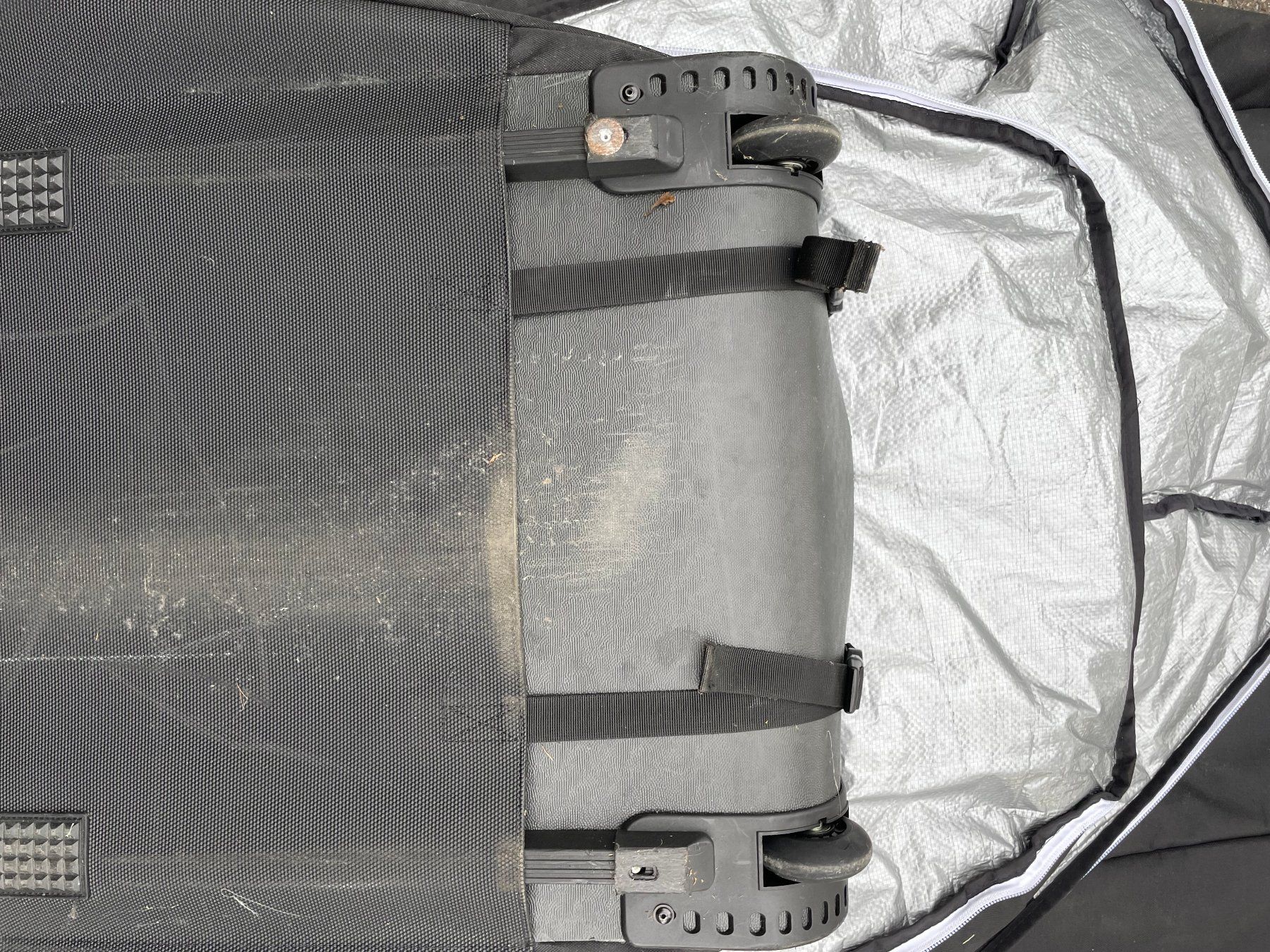 Tavole da surf e di nuoto: PROLIMIT Windsurf Boardbag Session mit Rollen – Usato da Fällanden venduto da Fendi1 3