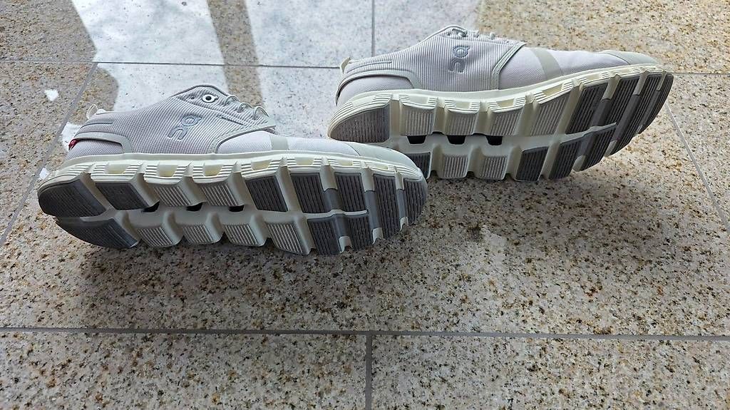 On Scarpe da uomo: On Cloud OnCode  Waterproof Wasserdicht   Gr. 42.5  TOP Zust – Nuovo (secondo la descrizione) da Erlenbach ZH venduto da 2m 3