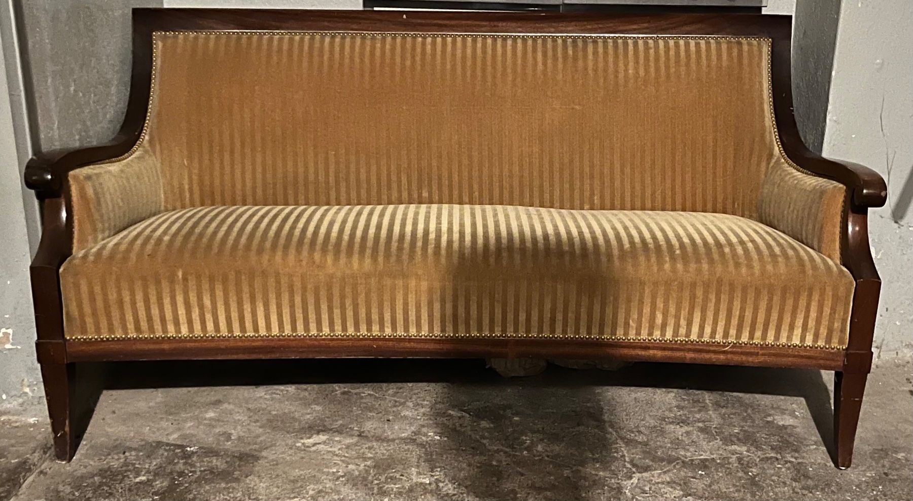 Divani: Gebrauchtes Biedermeier Sofa – Usato da Bern venduto da Elan17