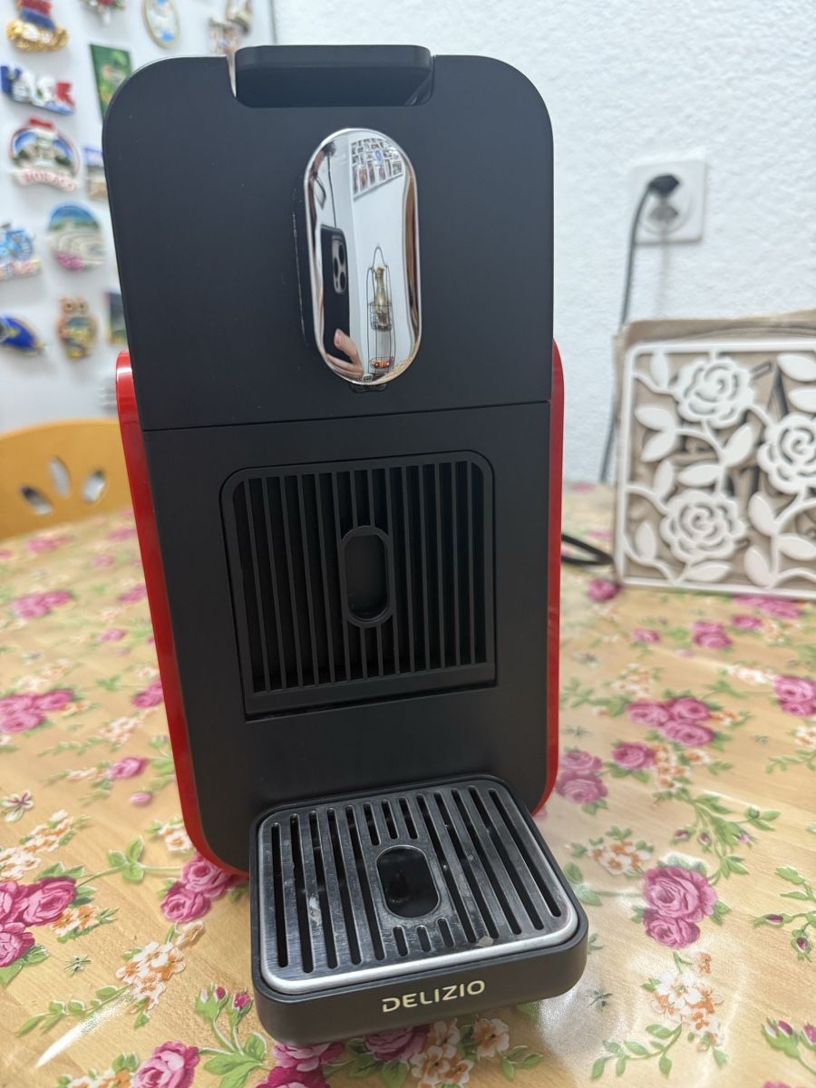 Delizio Macchine per caffè & Macchine per espresso: Delizio Kaffeekapselmaschine Brava Smartline, Rot – Usato da Untersiggenthal venduto da capodanilo6 2