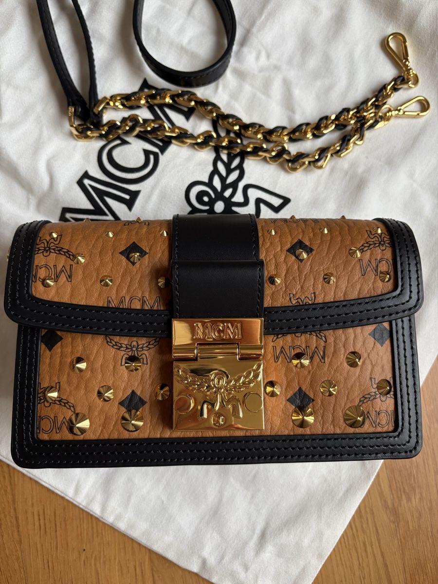 Mcm Borse da donna: MCM Tracy in Monogram mit Gold Details – Nuovo (secondo la descrizione) da Staufen venduto da pat_c7tc 5
