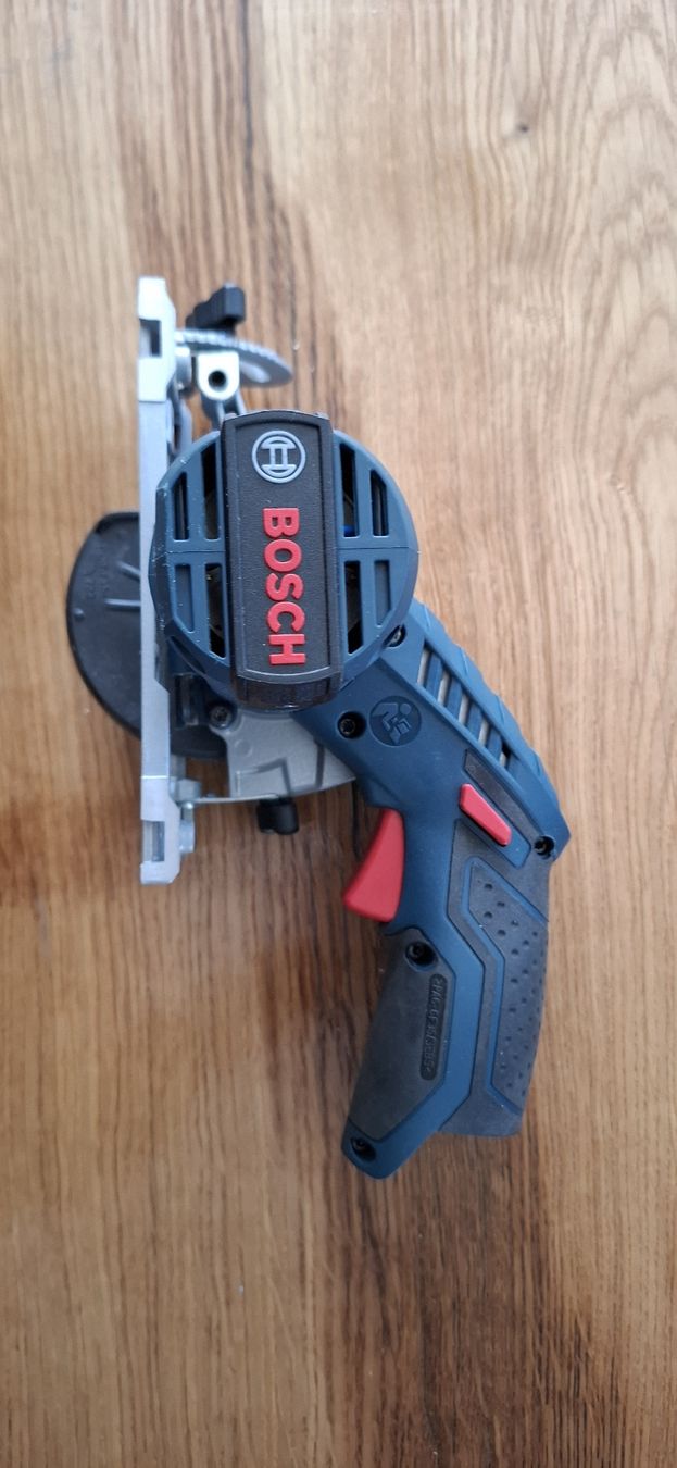 Bosch Tutti gli attrezzi: Bosch 12v Handkreissäge – Usato da Guntershausen venduto da Jtattoo 1