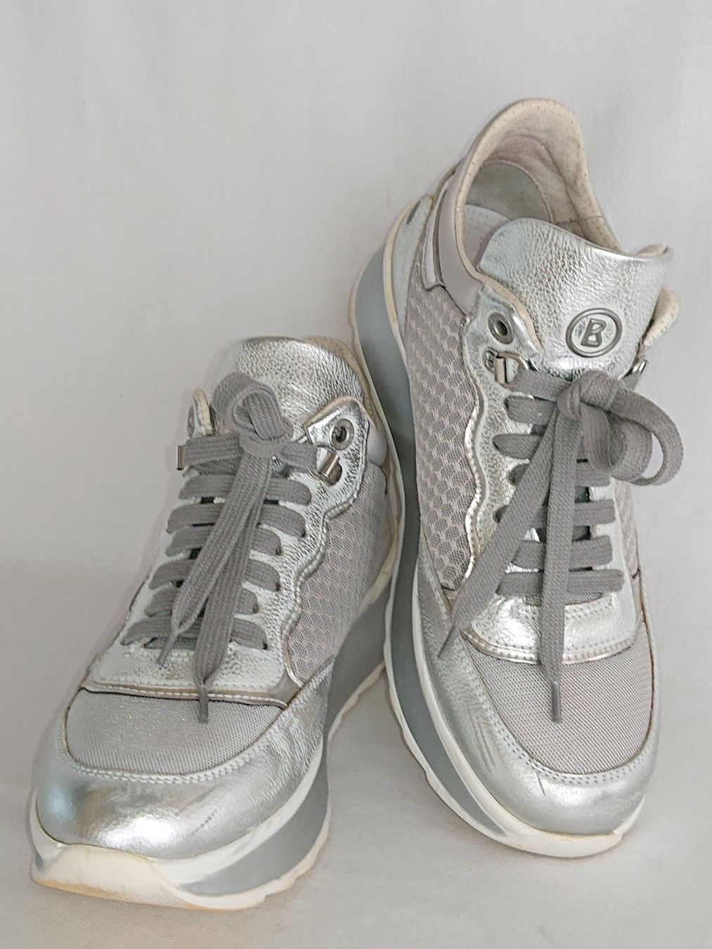 Bogner Scarpe da donna: Sneaker Low - BOGNER - 37 - Leder - silber/weiss/grau – Usato da Thusis venduto da drd_zy9w 3