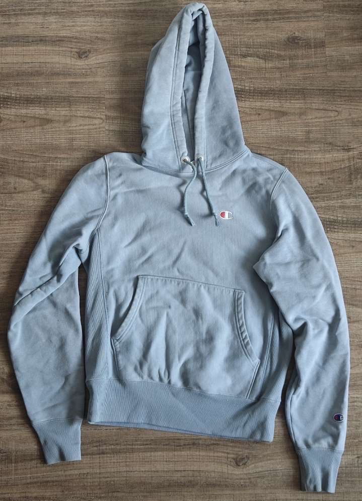 Champion Maglioni & Felpe: Champion Hoodie hellblau – Usato da Steffisburg venduto da val_52y6