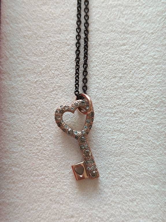 DoDo Ciondoli: Pendentif Dodo et chaîne – Usato da Neuchâtel venduto da ihaase