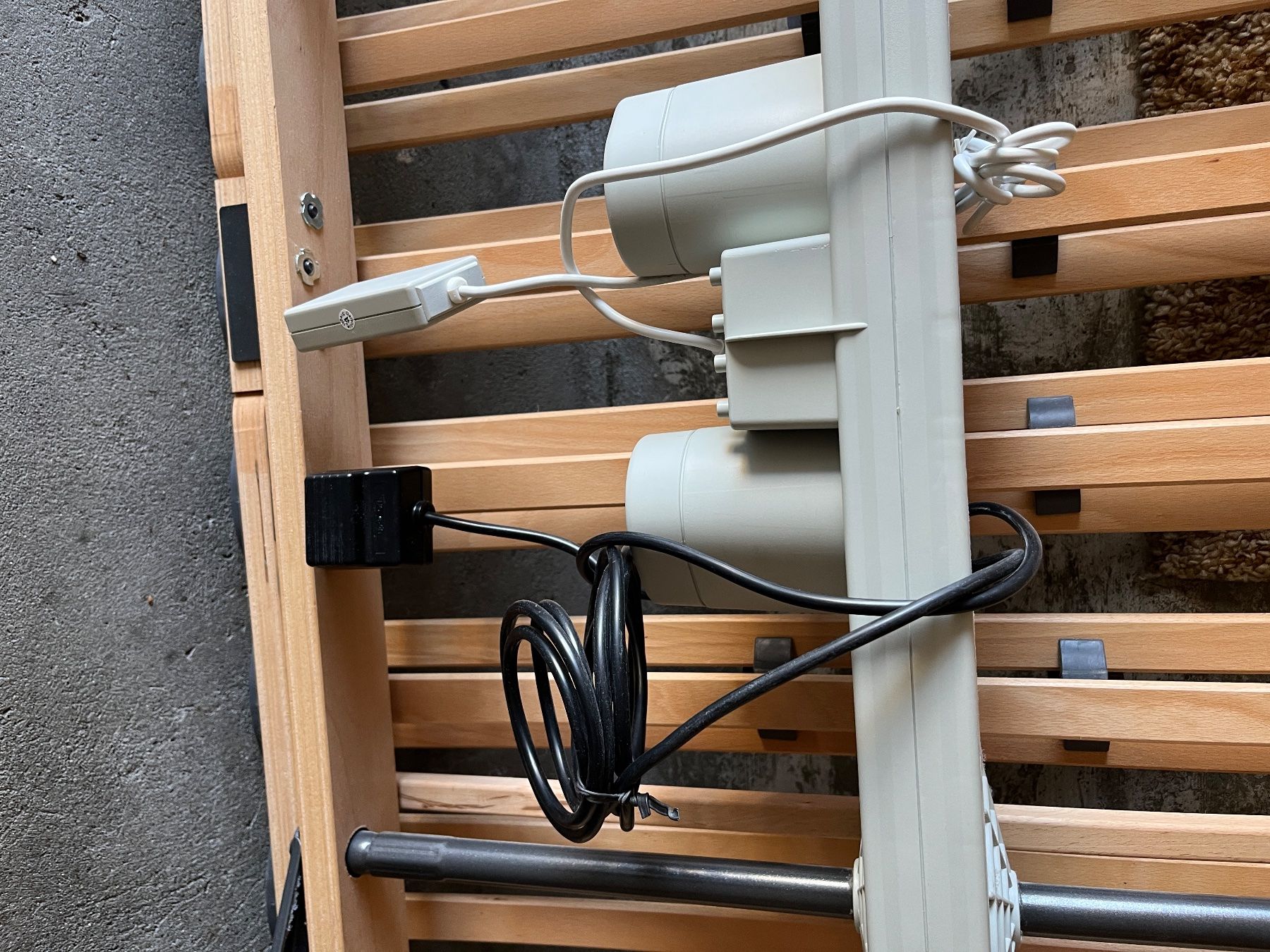 Lattenroste: Lattenrost Sanaflex elektrisch verstellbar – Gebraucht aus Nürensdorf von Danib6 2
