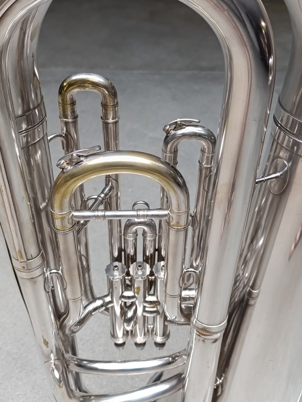 Besson Instruments de musique: B Tuba Besson New Standard England – D'occasion à Oberdorf NW par 60nafets 2