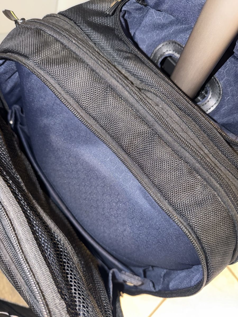 Koffer & Taschen: Samsonite Trolley Rucksack mit Rollen – Gebraucht aus Tennwil von Zaylaaa 2