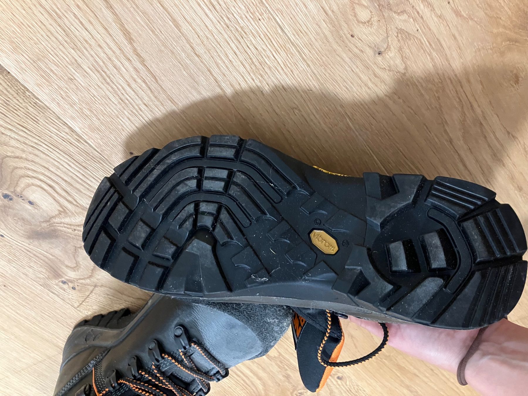 Scarpe da uomo: Arbeitsschuhe – Nuovo (secondo la descrizione) da Hinwil venduto da viv_2fml 1