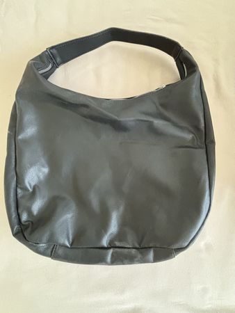 Schwarze Kunstleder Chicorée Tasche