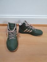 Adidas Sneaker High gefüttert militärgrün Gr 44 ungetragen