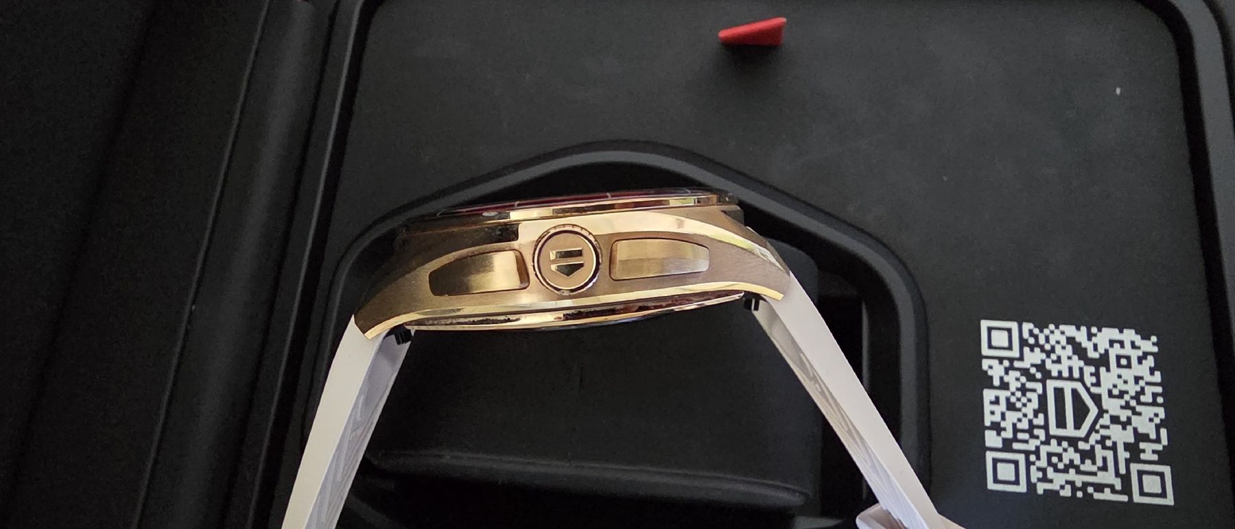 Tag Heuer Orologi: Tag Heuer Connected Calibre E5 40mm Roségold – Usato da Brigerbad venduto da Scoobydooo 2