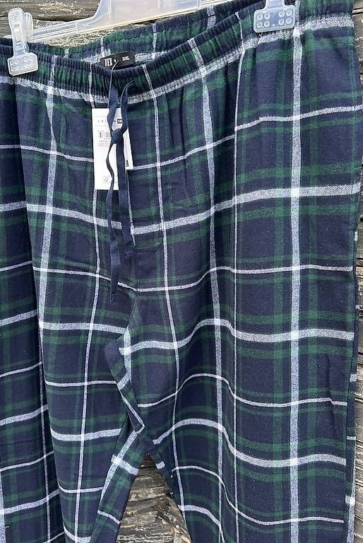 Pantaloni: Schlafanzughose im klassischen Karodesign. – Nuovo e nell'imballaggio originale da Tagelswangen venduto da fireiceprincess 3