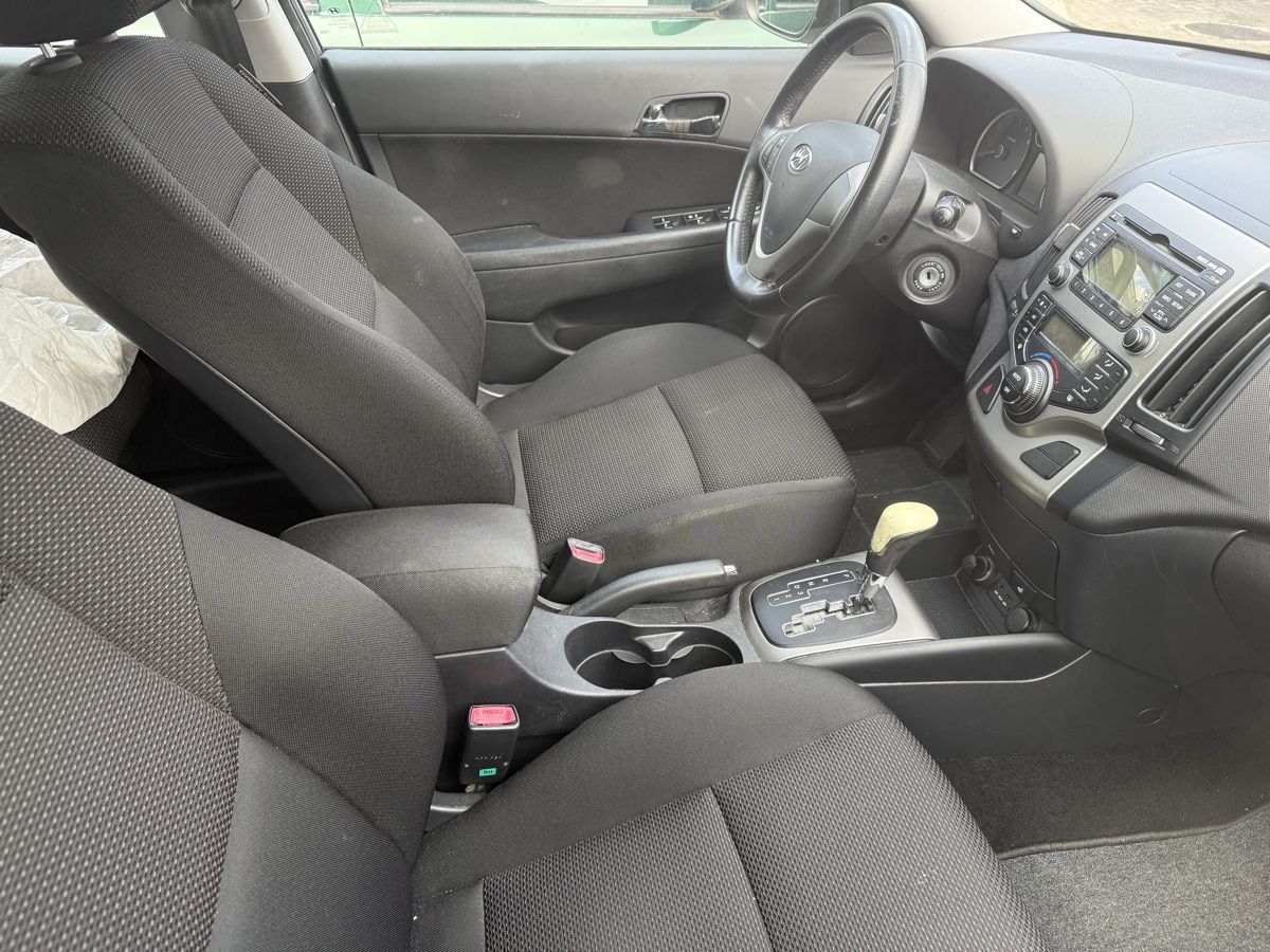 Hyundai Autos: Hyundai i30 – Défectueux à Büsserach par markaz 2