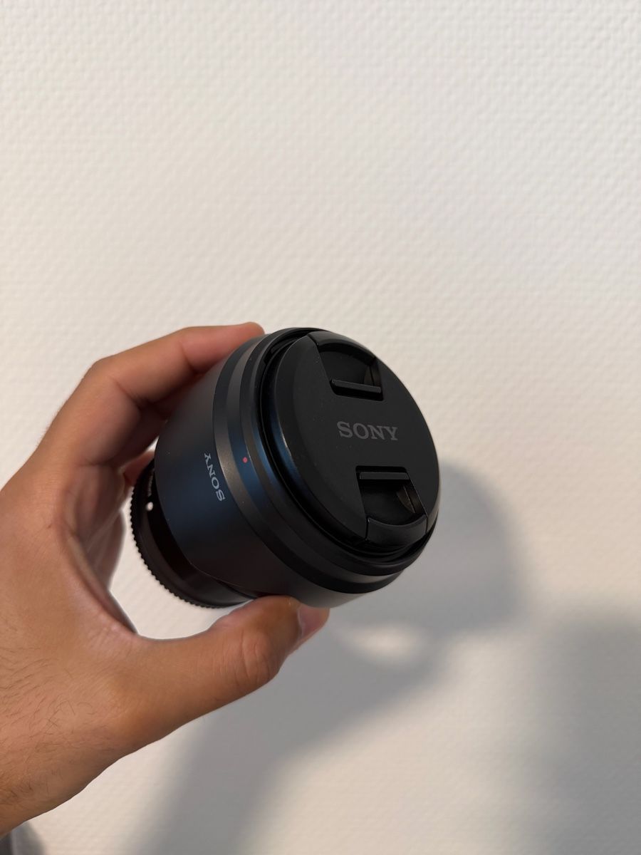 Sony Obiettivi: Sony 10-18mm f4 Sony – Nuovo (secondo la descrizione) da Zürich venduto da Daveischda 2