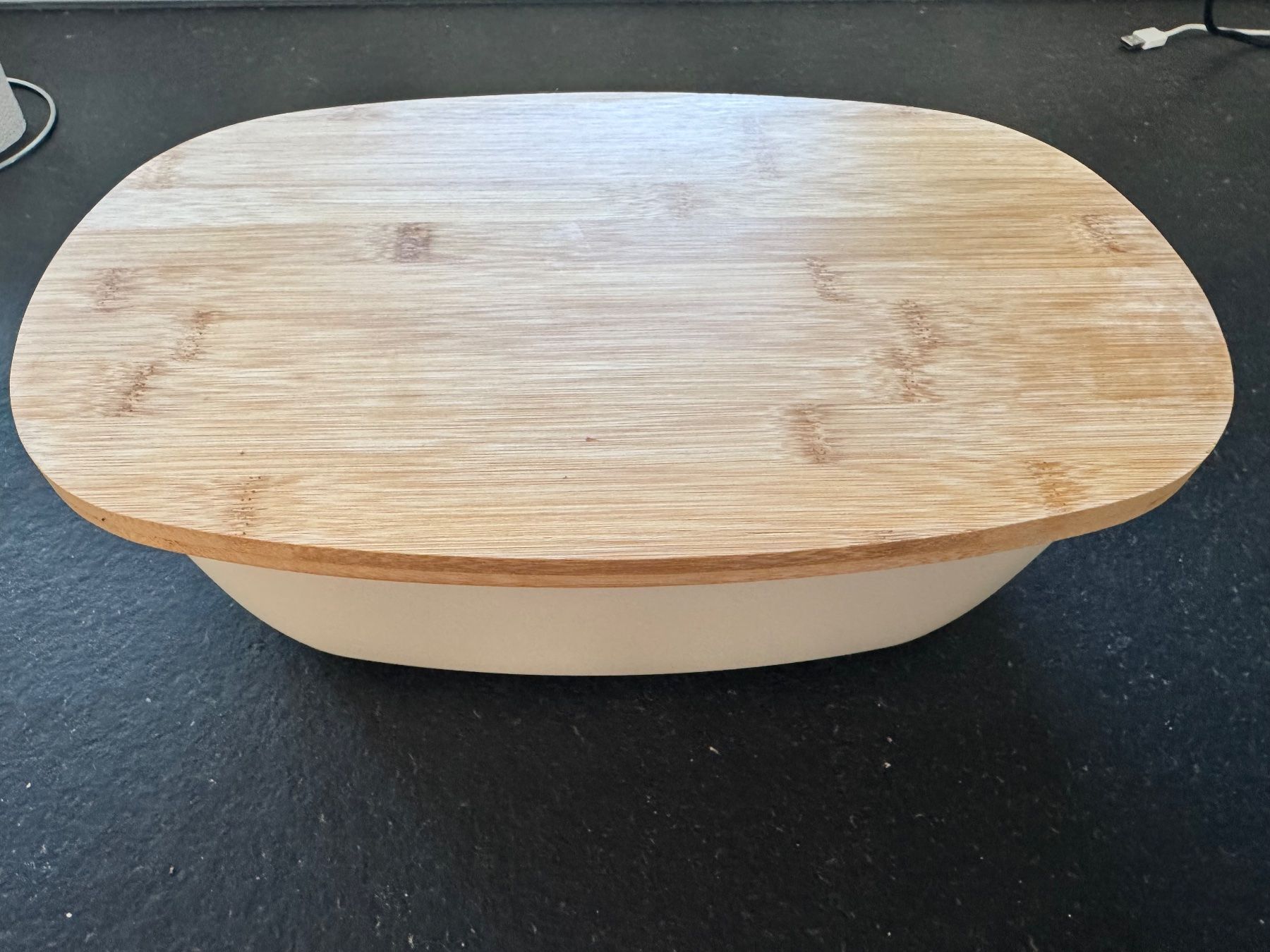 Contenitori & Simili: Brotkasten mit Bsmbusdeckel – Usato da Gebenstorf venduto da baumhaus64