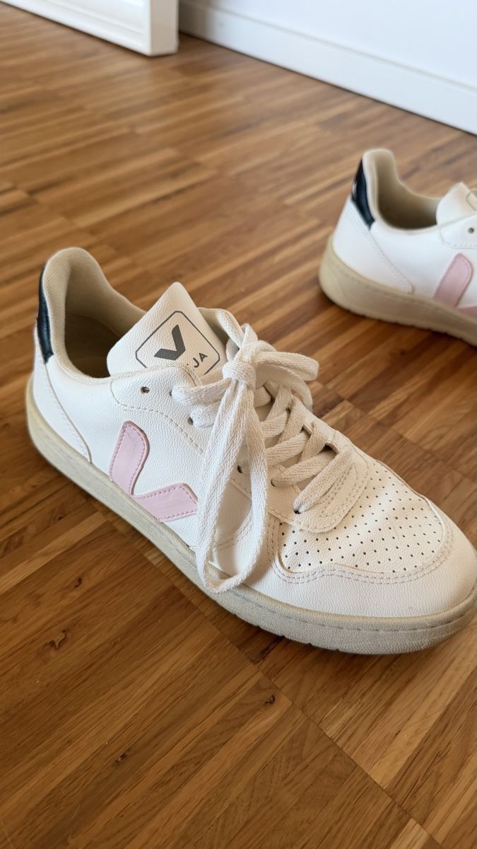 Veja Scarpe da donna: Veja Sneakers – Nuovo (secondo la descrizione) da Baar venduto da andrinamuellerr 3