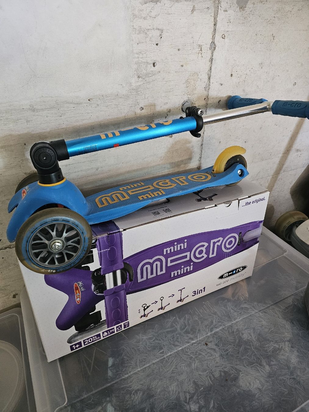 Micro Kickboard: mini micro + Sitz und rundem Lenker – Usato da Wollerau venduto da buzle