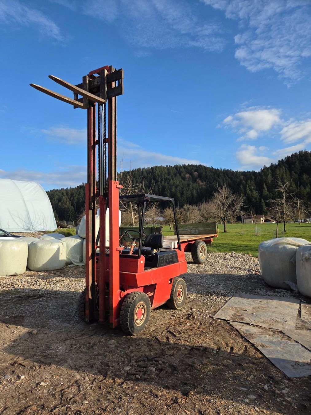 Carrelli elevatori e a forche: Stapler Linde – Usato da Zollbrück venduto da ThoBa2