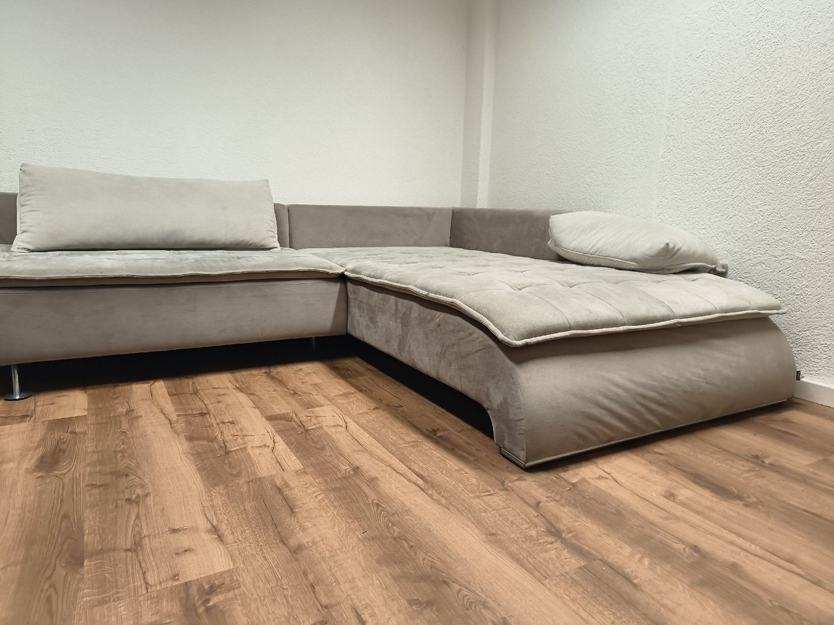 Sofas: Ecksofa grau – D'occasion à Rümikon AG par Moda-Milano 1