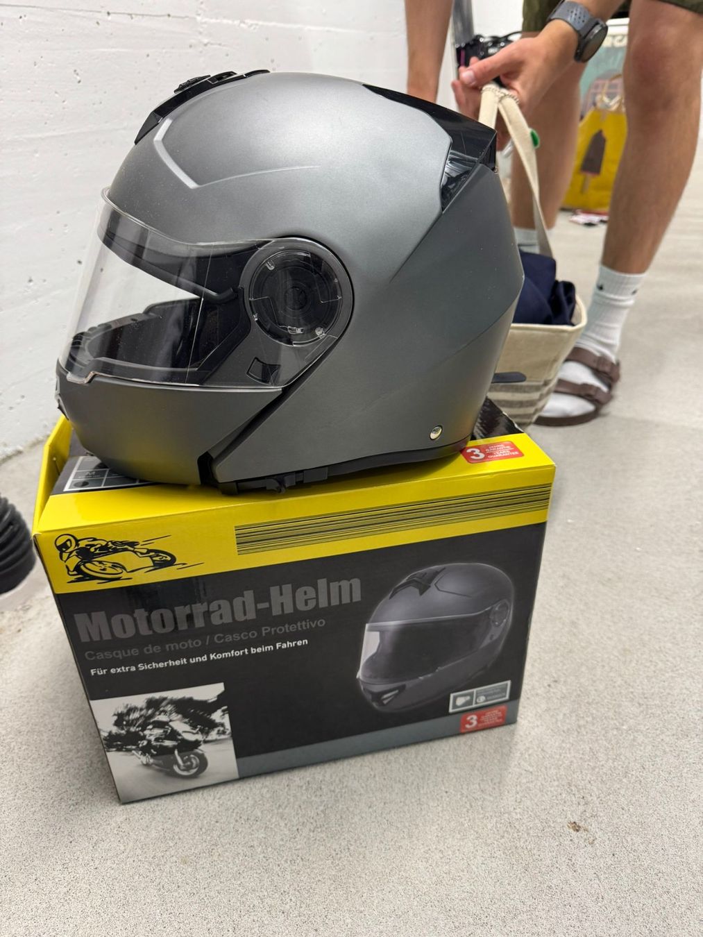 Caschi & visiere: Motorradhelm Integralhelm mattgrau – Usato da Zürich venduto da cle_g9zp 1