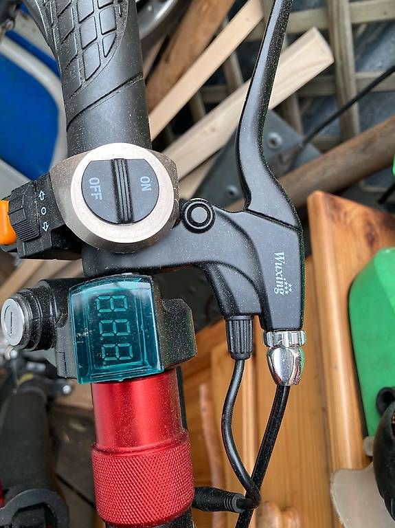 Elektromobile: E-Scooter mit Sitz – Gebraucht aus blumenstein von Magacl
