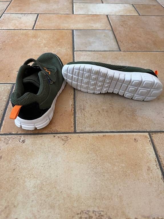 Scarpe per ragazzi: Turnschuhe Gr. 32, grün "Vty" – Usato da Dübendorf venduto da rut_5b5n 1